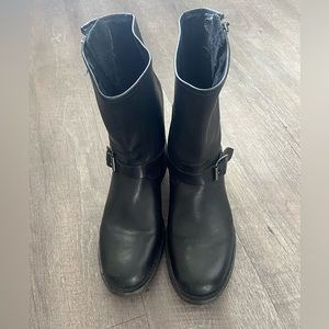Frye Boots Veronica Black